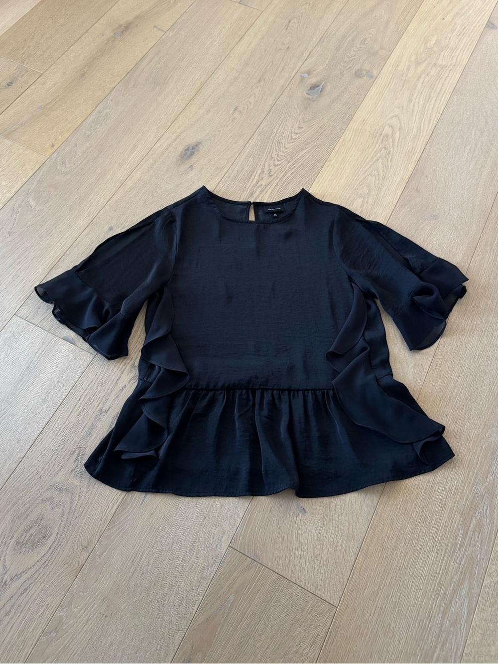 Who What Wear Blouse Womens XSmall Black Ruffled Blouse